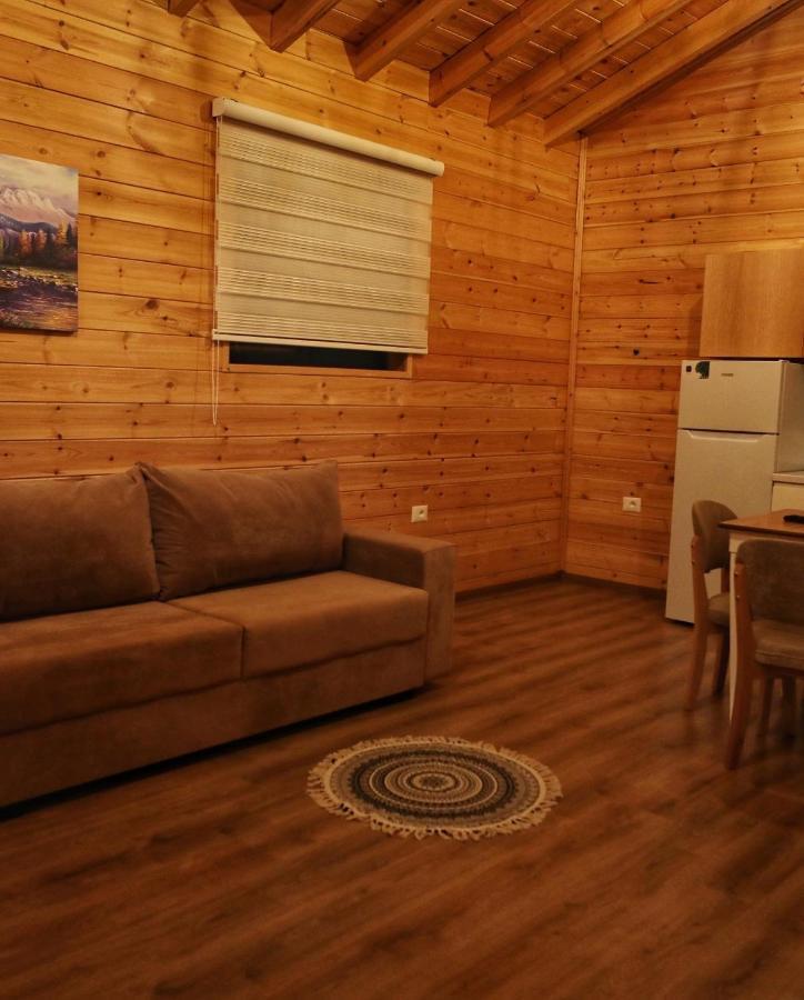 Bujtina Siar Hotel Pogradec Exterior foto